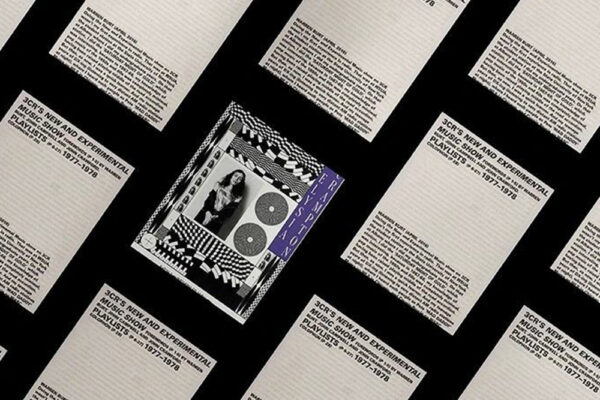 4款平铺排列质感海报卡片名片样机设计展示PSD样机组合-第1008期-